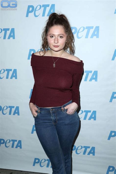 emma kenney sex scenes|Emma Kenney Nude Pics & Videos, Sex Tape